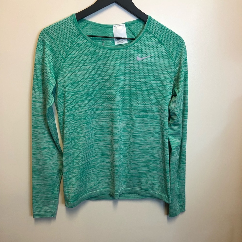 NWOT Nike Long Sleeve Dri Fit Top